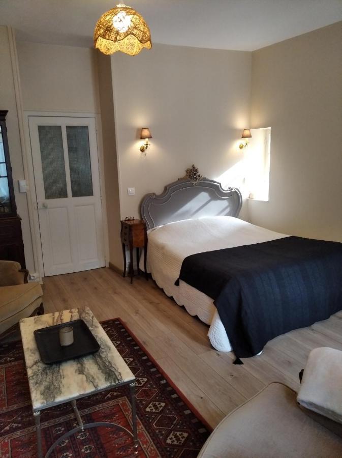 Le Logis De Saint Cyr *